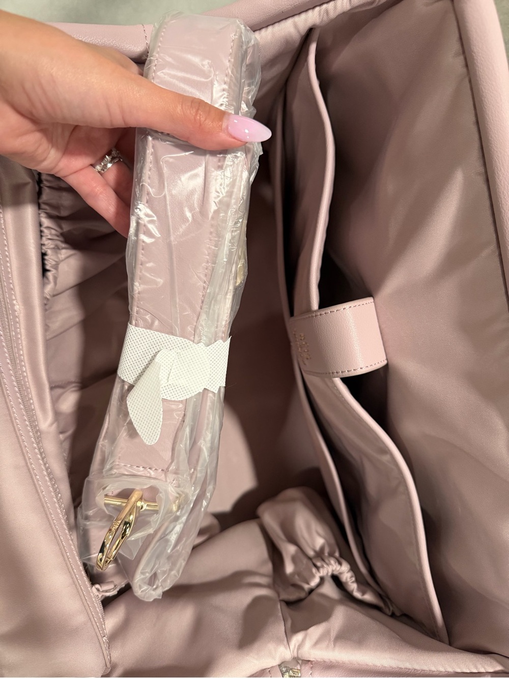 BEIS Lavender Pink Travel Duffle Bag - Picture 6 of 8
